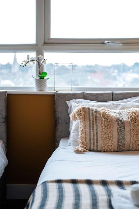 Central Maidstone Contractor Flat Buitenkant foto